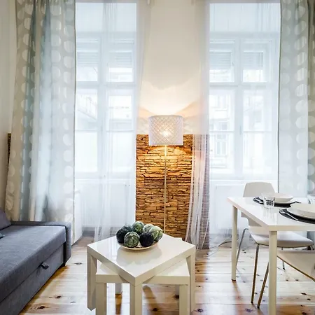 Bpr Bright Sapphire Budapest