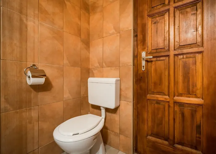 Bpr Bright Sapphire بودابست