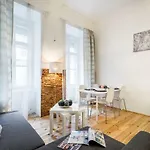 Apartment Bpr Bright Sapphire