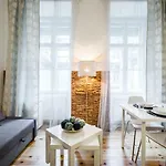 Bpr Bright Sapphire Budapest