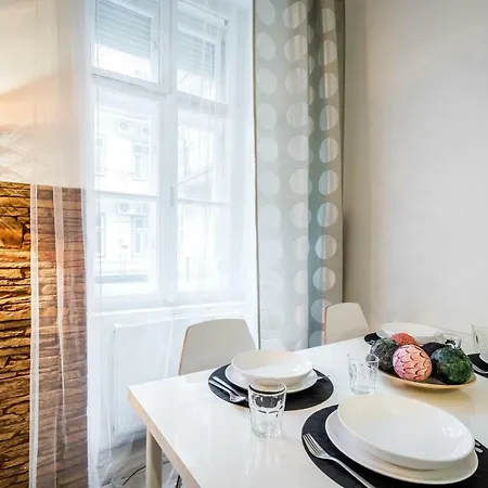 Bpr Bright Sapphire Апартаменты *